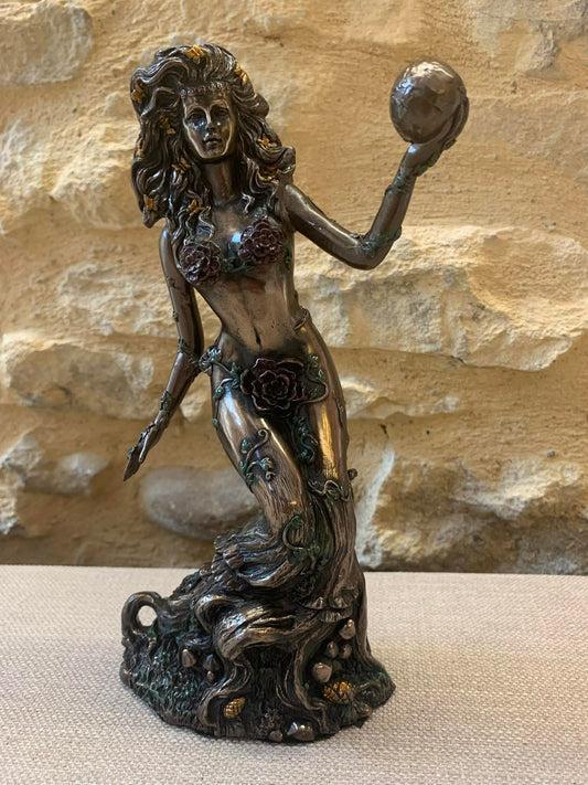 Statue de Gaïa, la Terre Mère 🌎