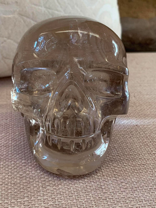 Crâne de cristal en quartz fumé