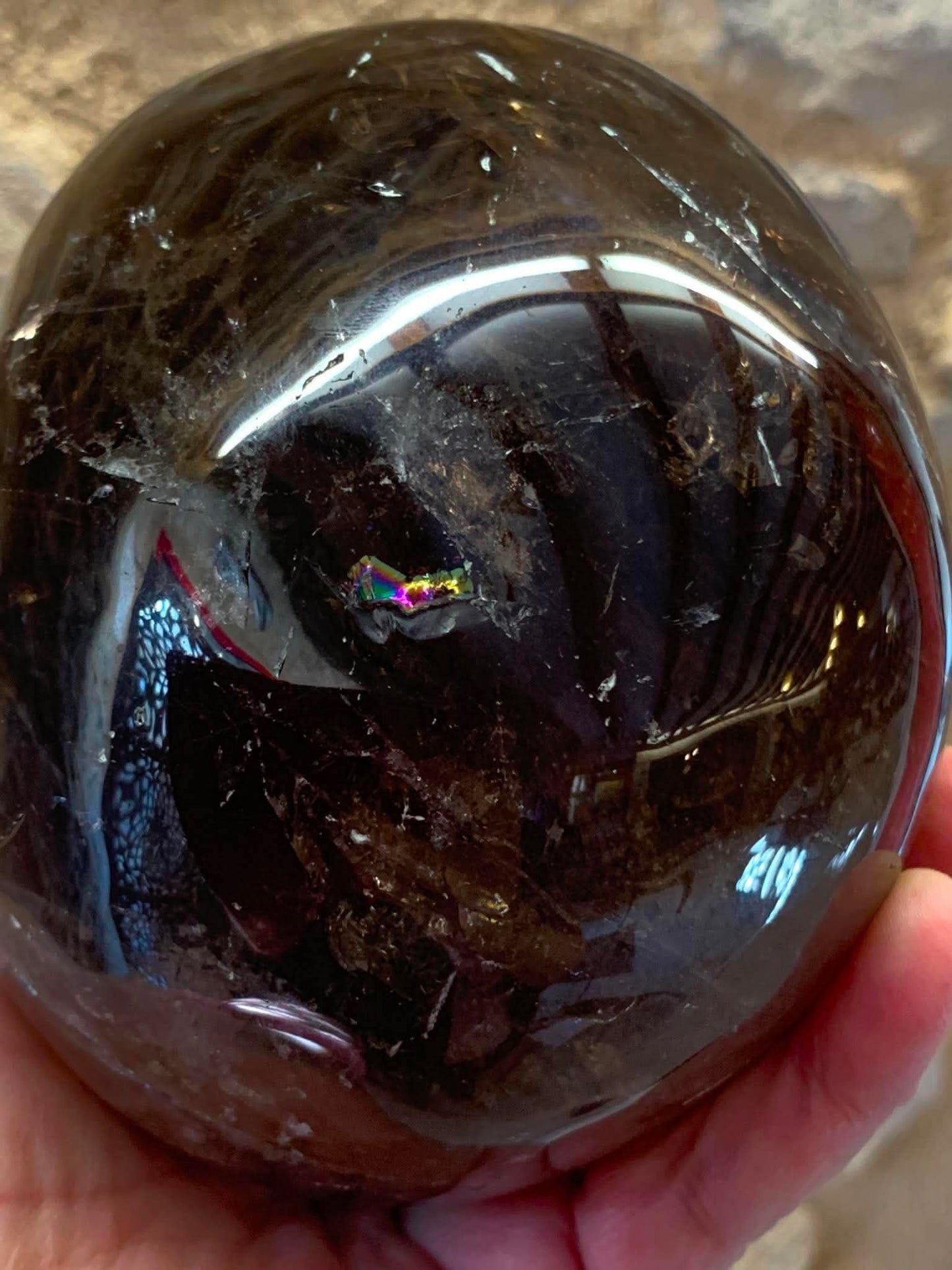 Crâne de cristal en quartz fumé