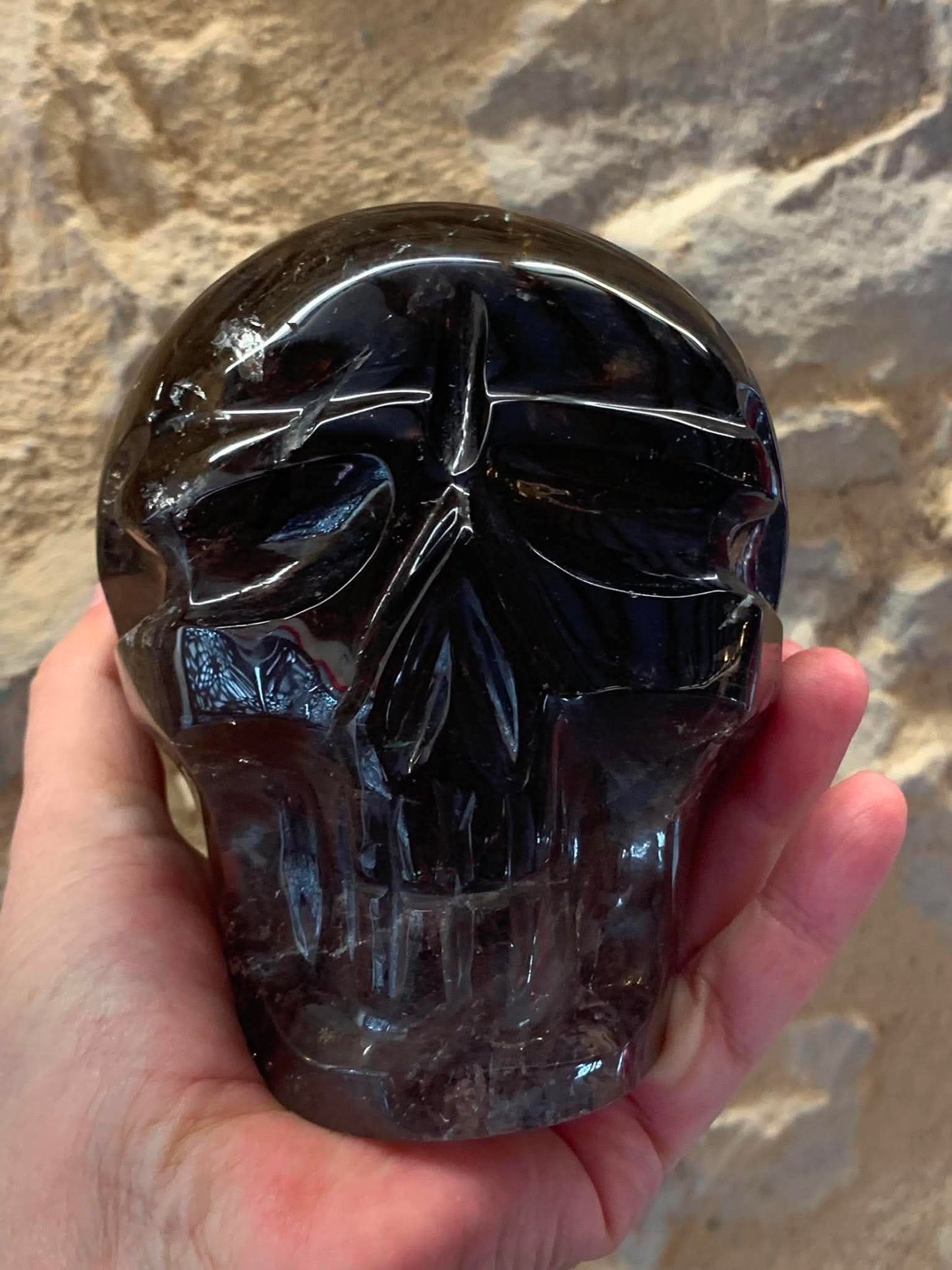 Crâne de cristal en quartz fumé