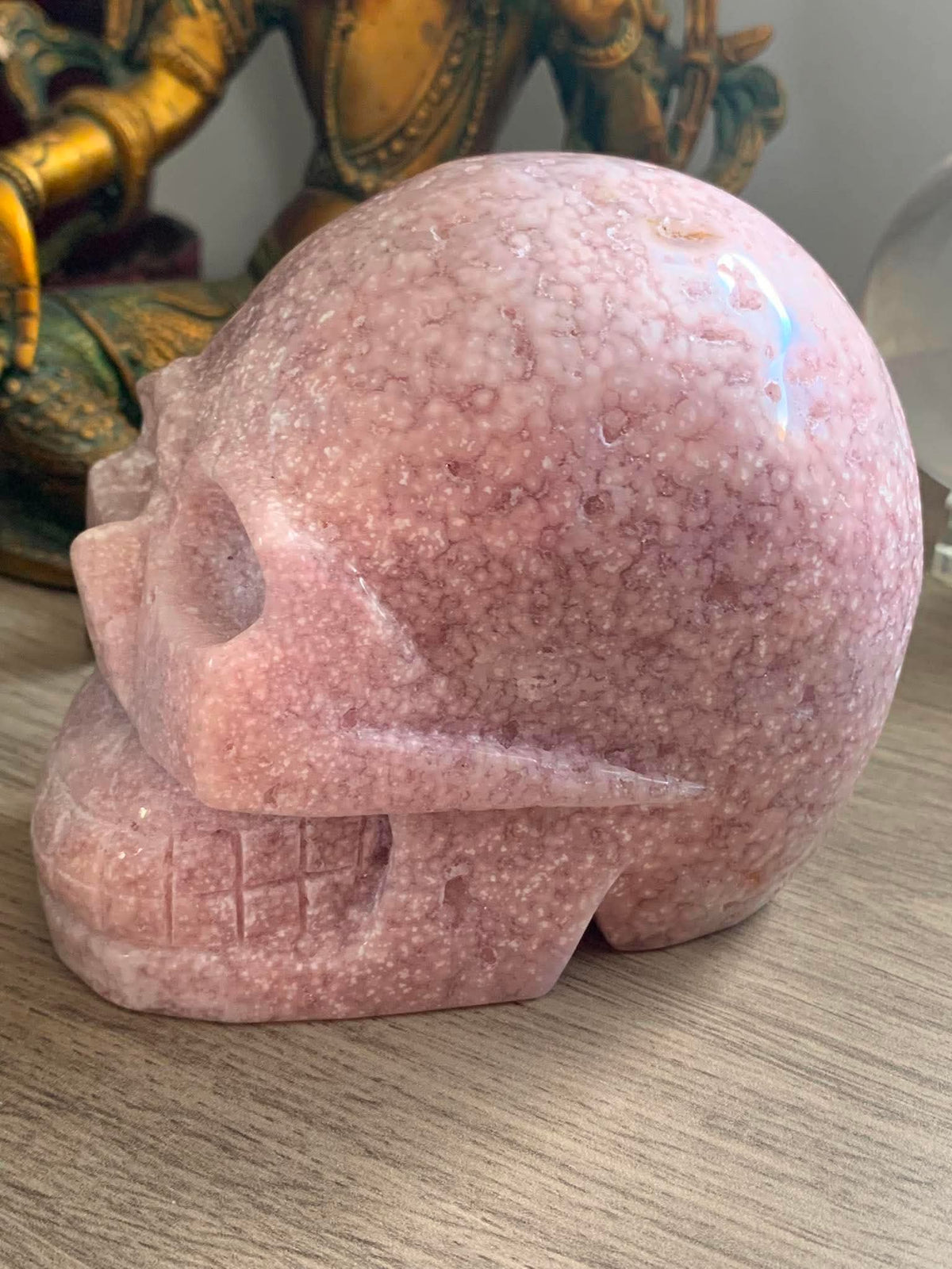 Crâne de cristal en améthyste rose