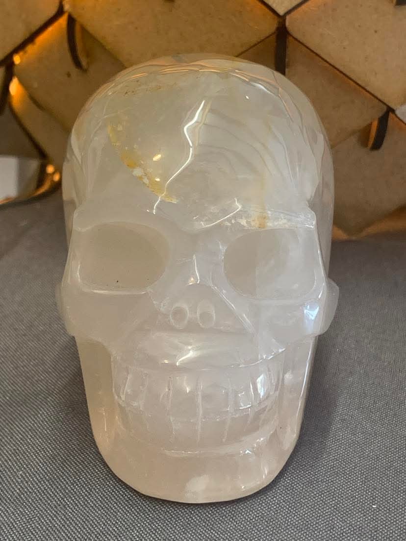 Crâne de cristal en agate