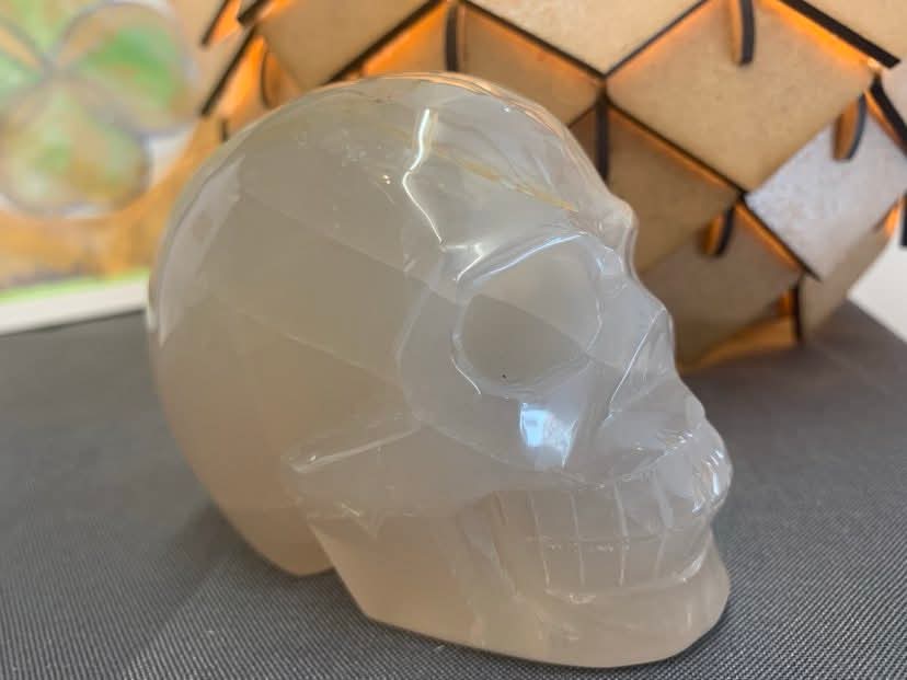 Crâne de cristal en agate