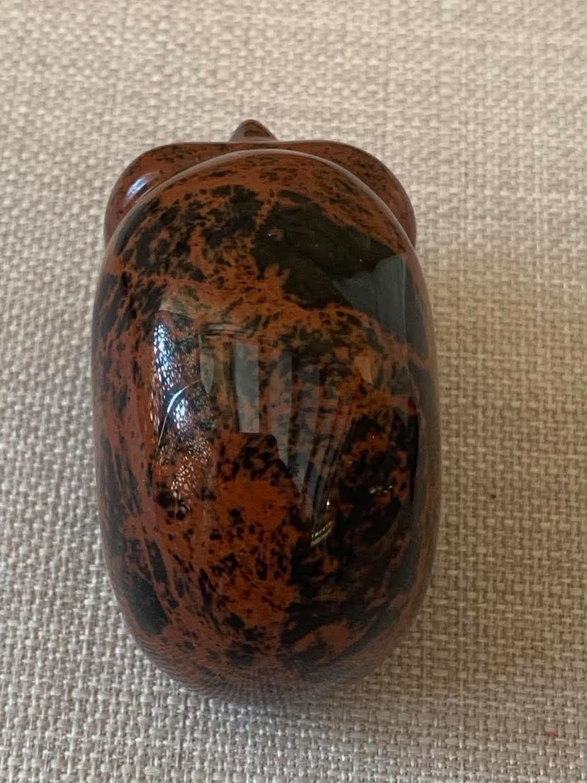 Crâne de cristal en obsidienne acajou