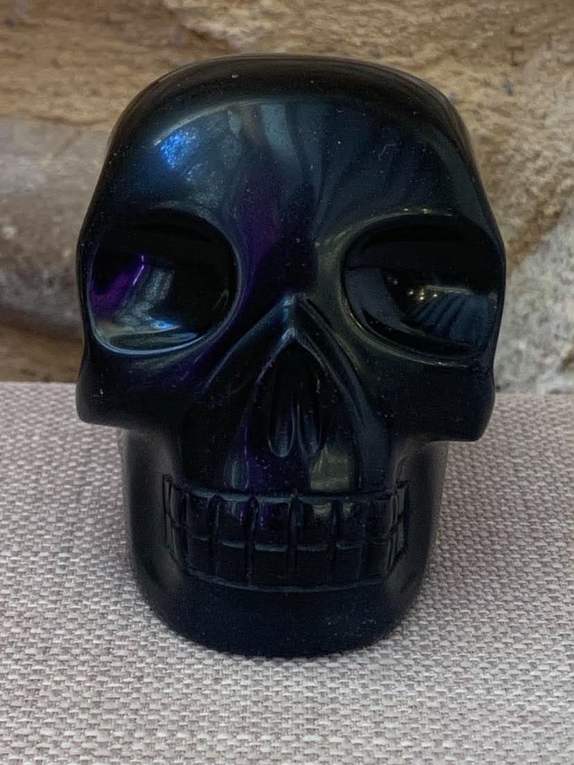 Crâne de cristal en obsidienne noire