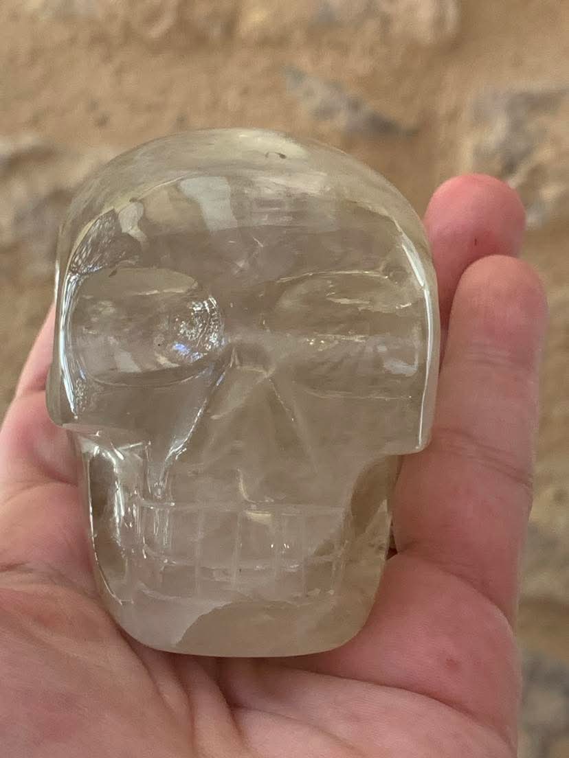 Crâne en quartz fumé clair