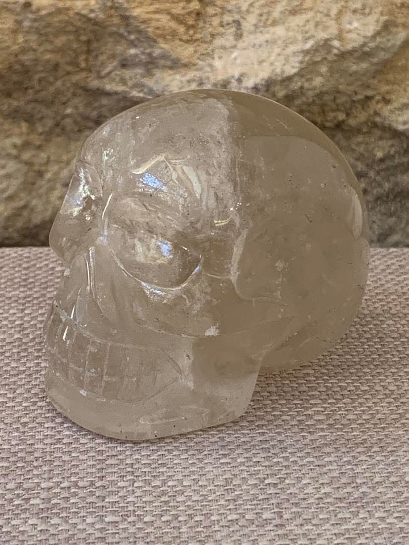 Crâne de cristal en quartz fumé