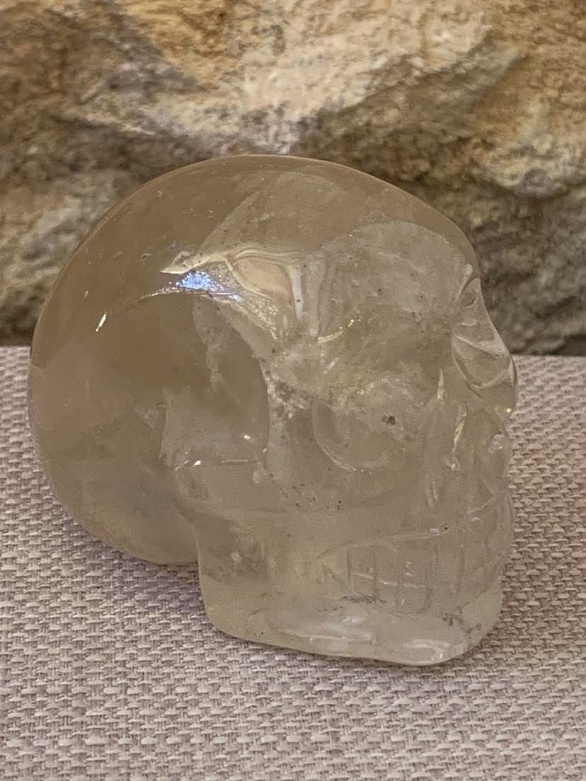 Crâne de cristal en quartz fumé