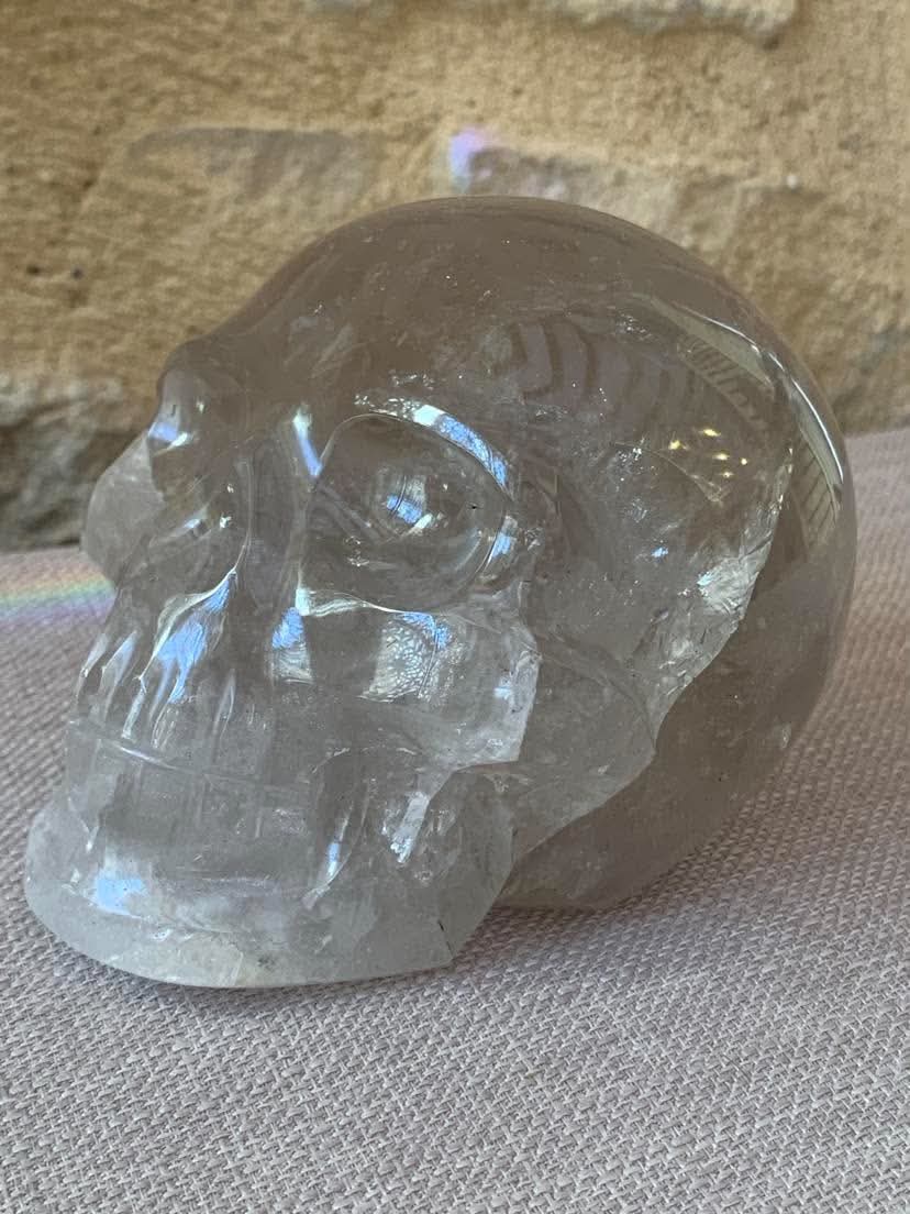 Crâne de cristal en quartz fumé
