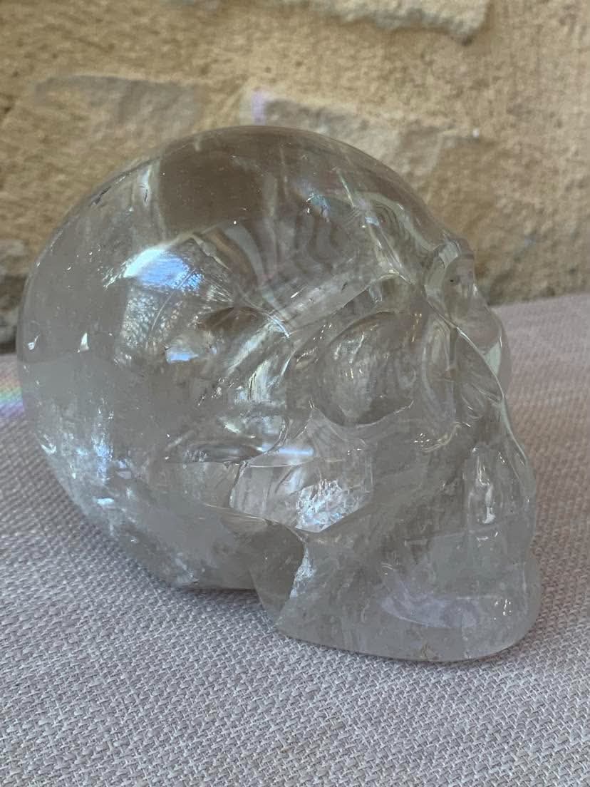 Crâne de cristal en quartz fumé