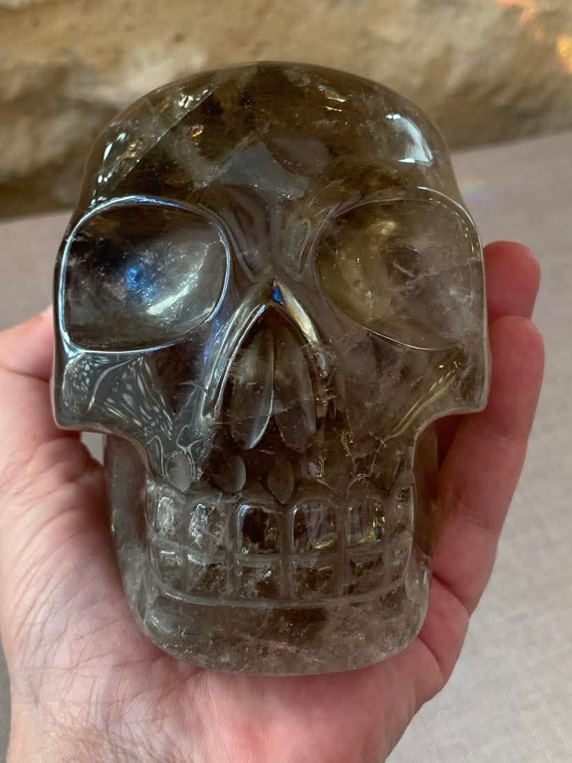 Crâne de cristal en quartz fumé