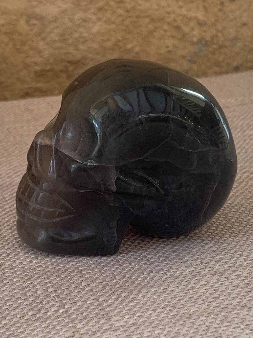 Crâne de cristal en agate rubanée