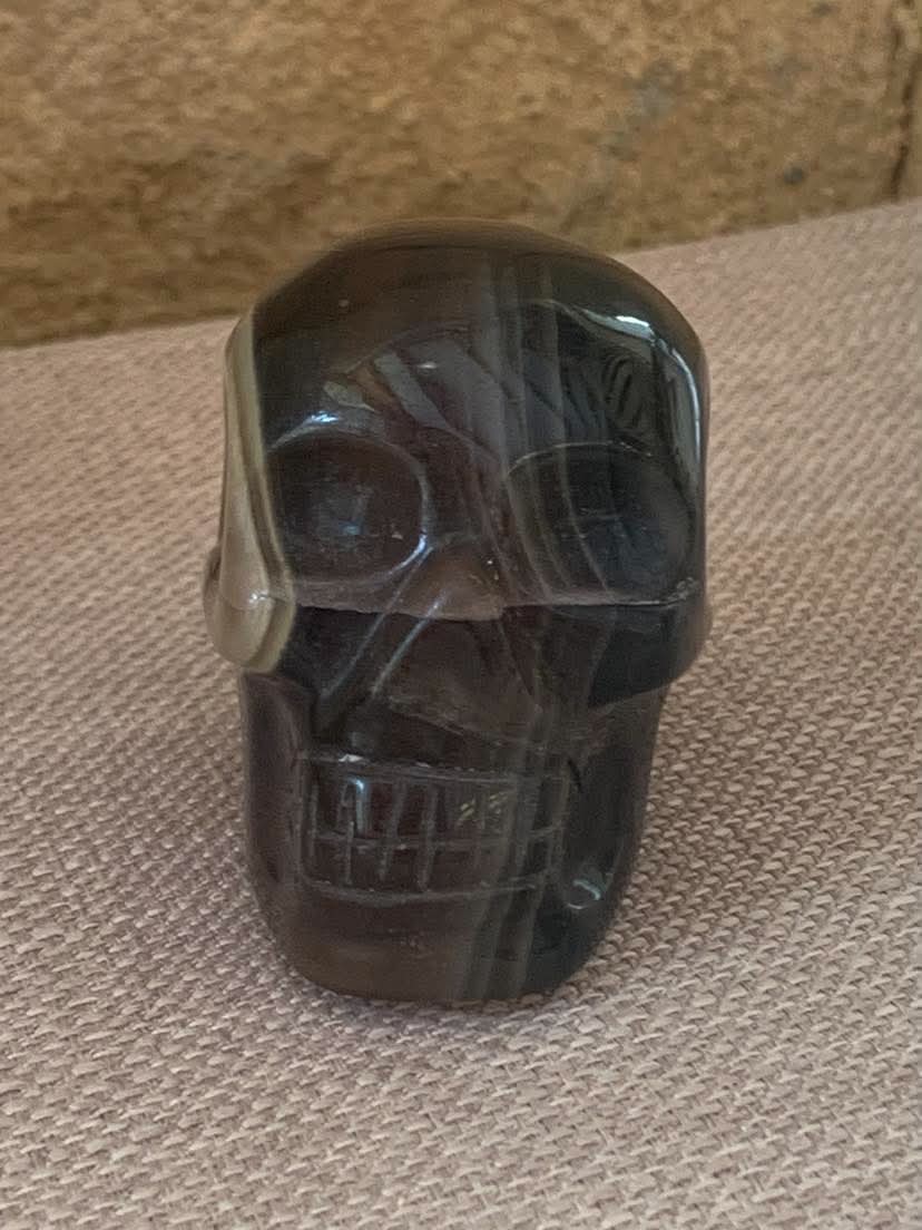 Crâne de cristal en agate rubanée