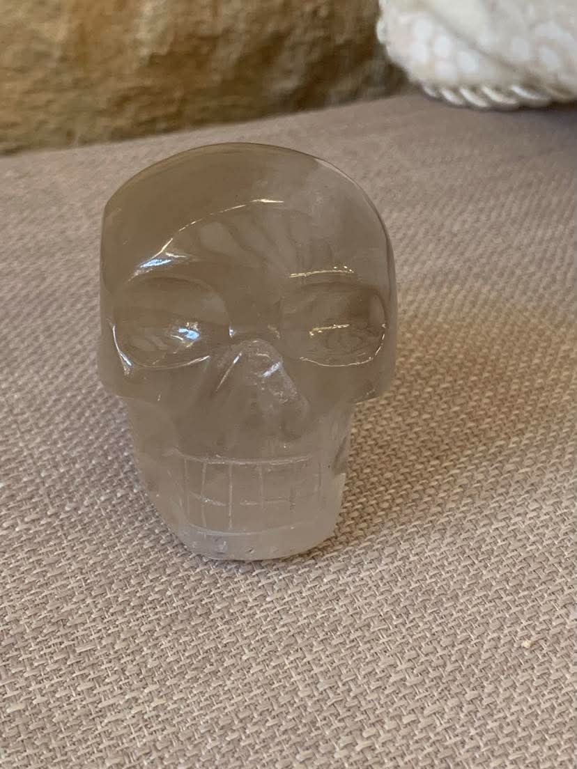 Crâne de cristal en quartz fumé