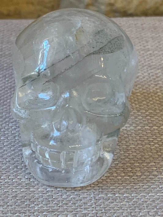 Crâne de cristal en Lodolite ou quartz chaman