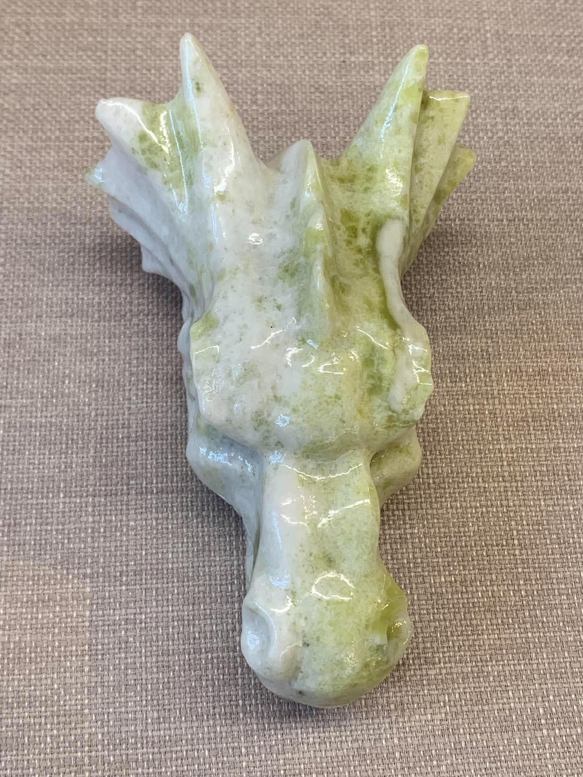 Crâne de dragon en jade. ☺️ « prix mini »