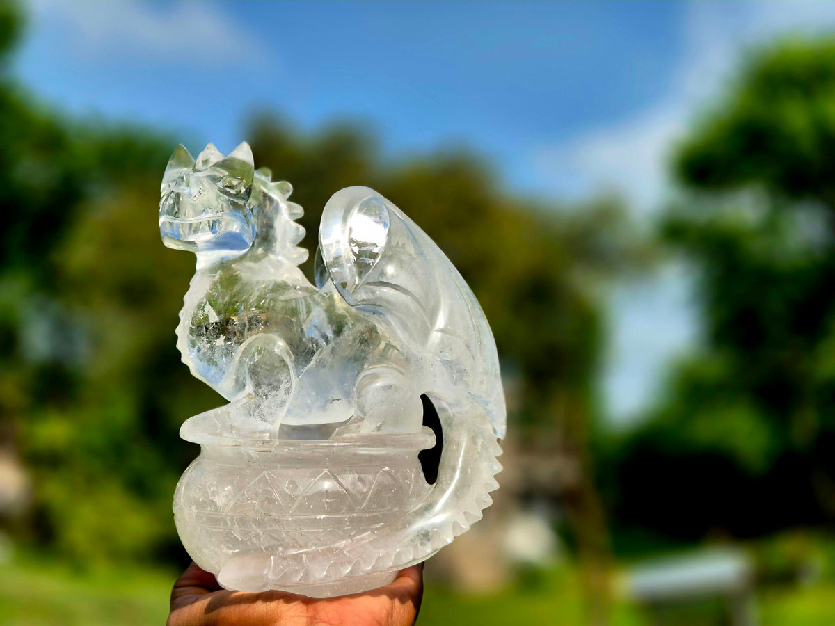 PRÉCOMMANDE Dragon d’exception en cristal de roche de l’Himalaya