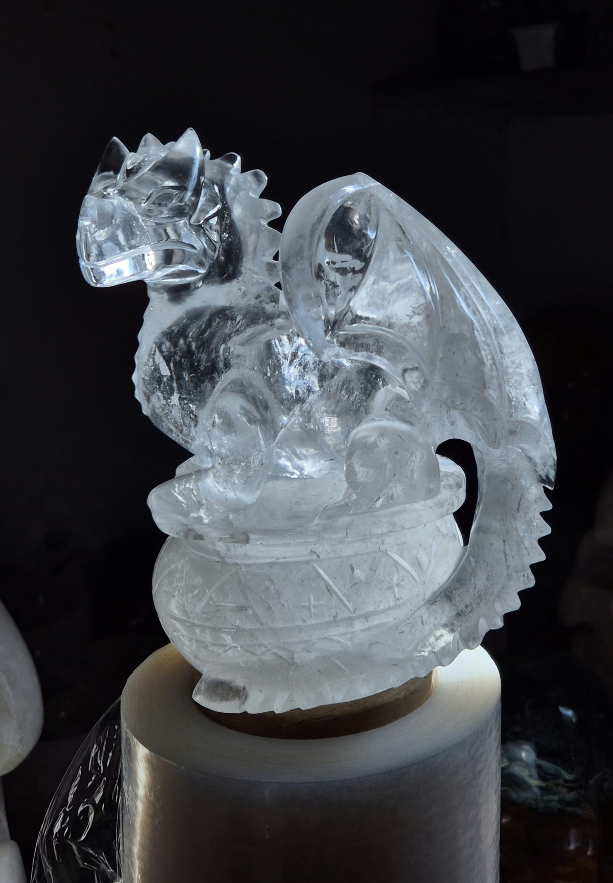 PRÉCOMMANDE Dragon d’exception en cristal de roche de l’Himalaya