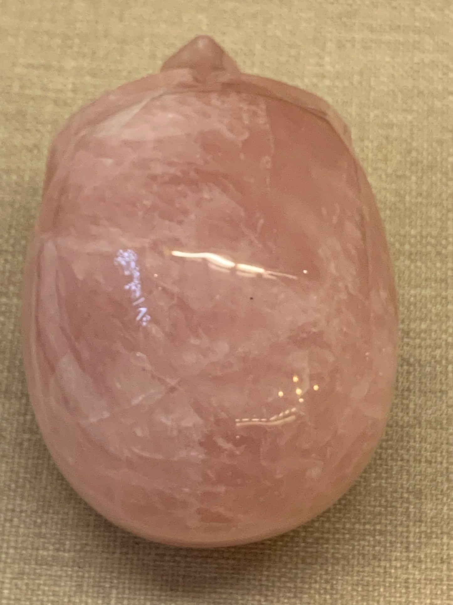 Crâne de cristal en quartz rose